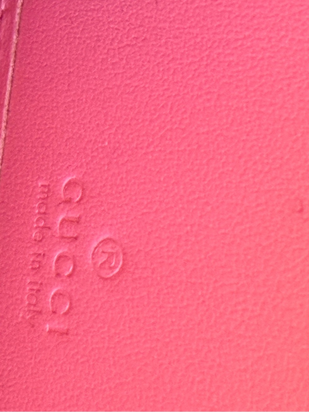 Gucci GG Long Zippy Wallet - Picture 9 of 12